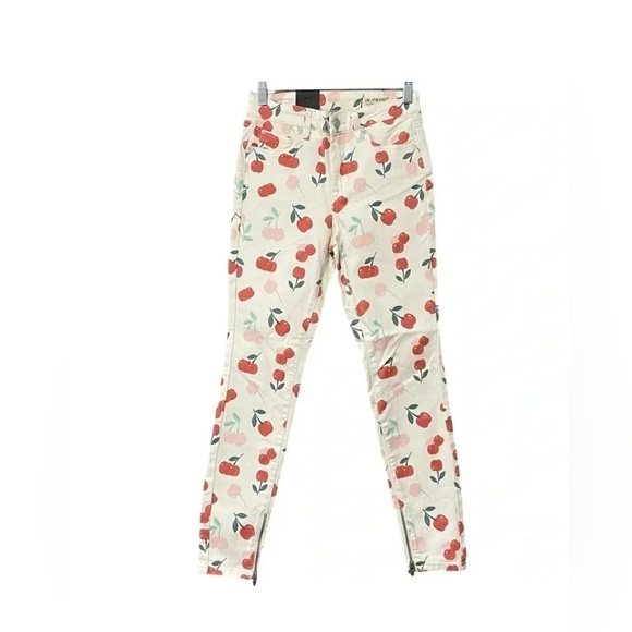 BlankNYC PETITE 🍒 MID RISE SKINNY PANTS NWT - Picture 2 of 7